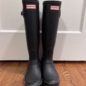Hunter Classic Black Rain Boots
